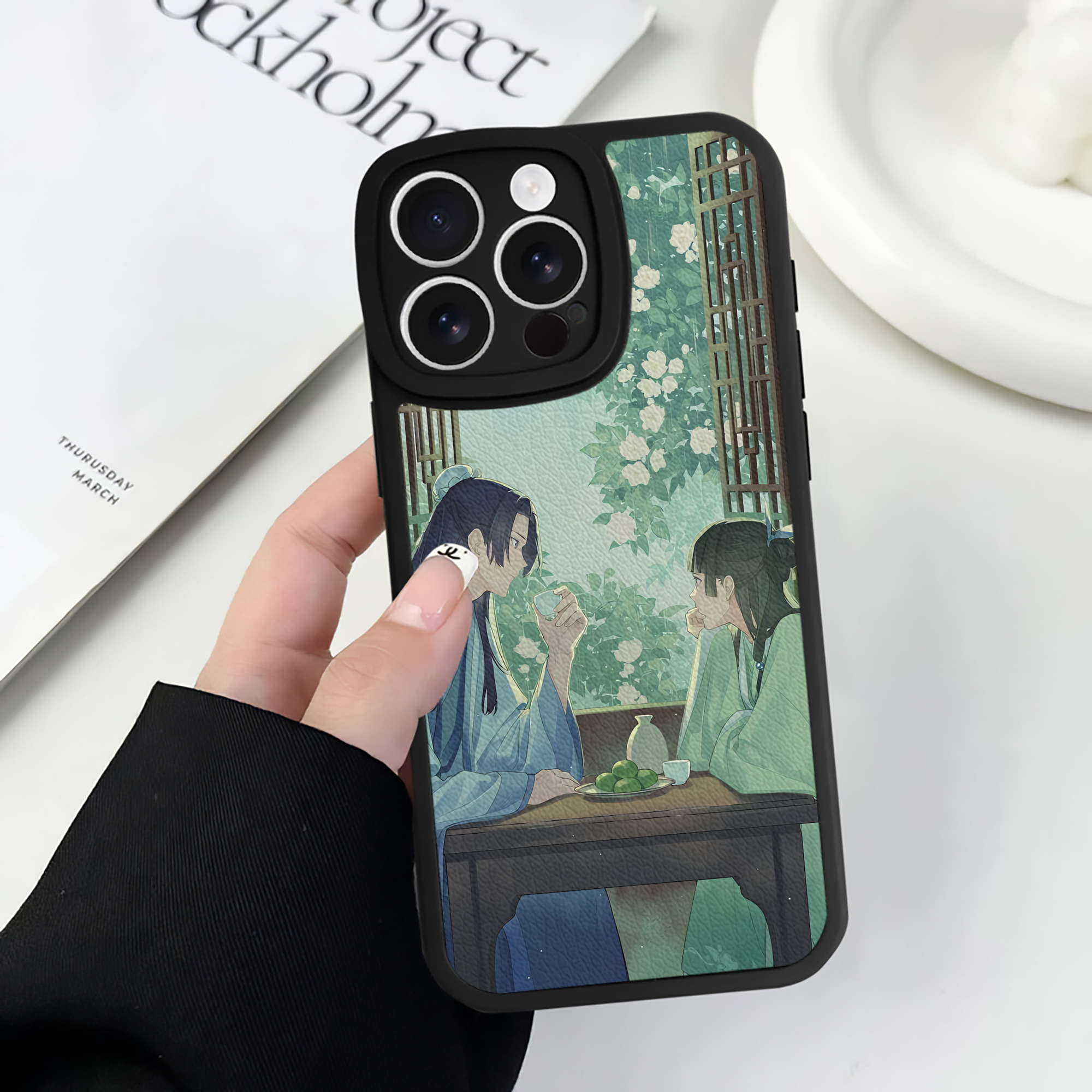 （画像用） 薬屋のひとりごと The Apothecary Diaries 【iPhone 16シリーズ対応】シリコンスマホケース（レザー調） 材質：シリコン